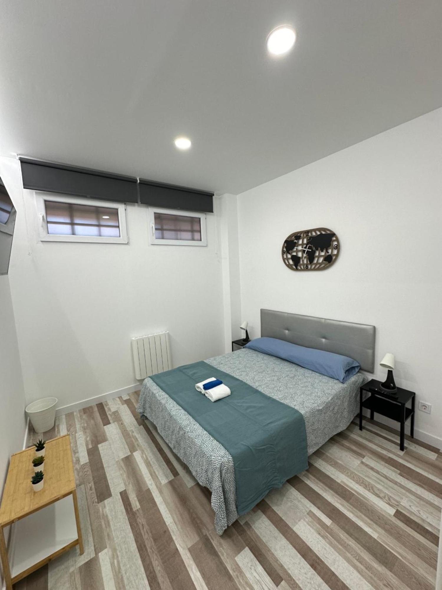 Alojamiento Fantasia Madrid Exterior photo