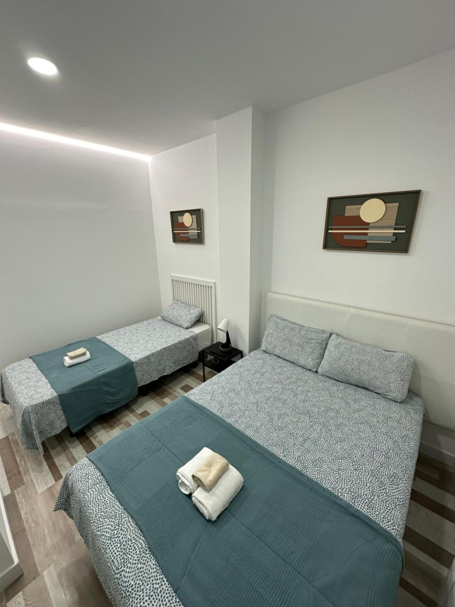 Alojamiento Fantasia Madrid Exterior photo