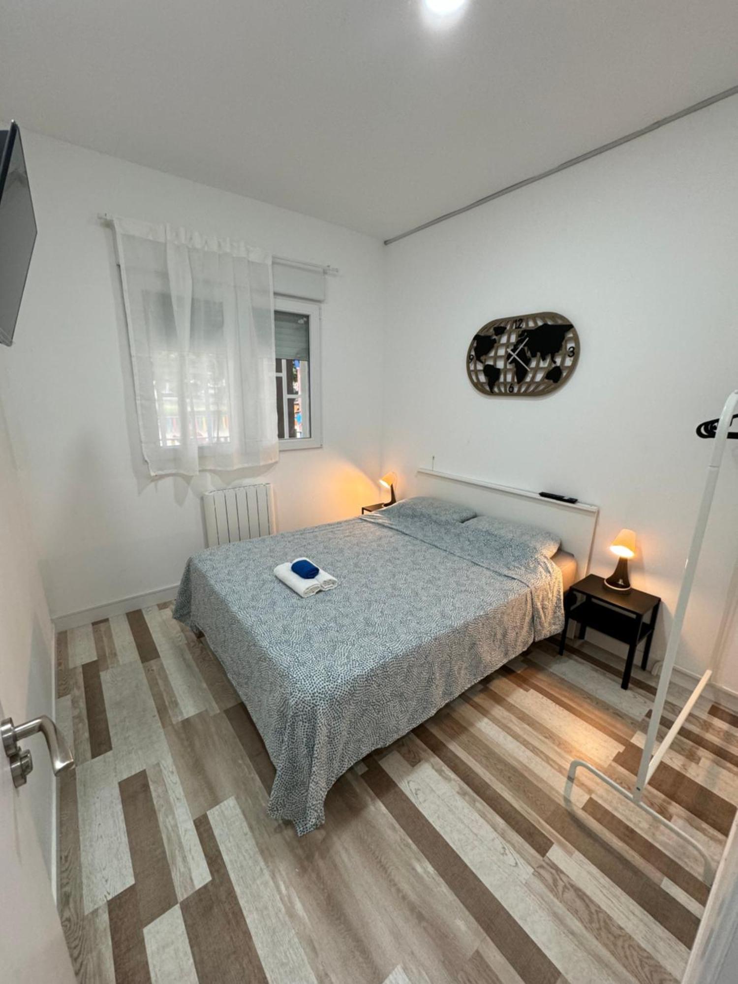 Alojamiento Fantasia Madrid Exterior photo